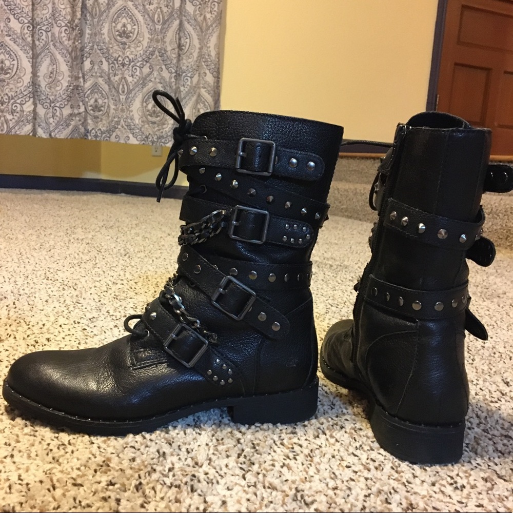 Black BCBG “Bossy” Boot Size 8.5
